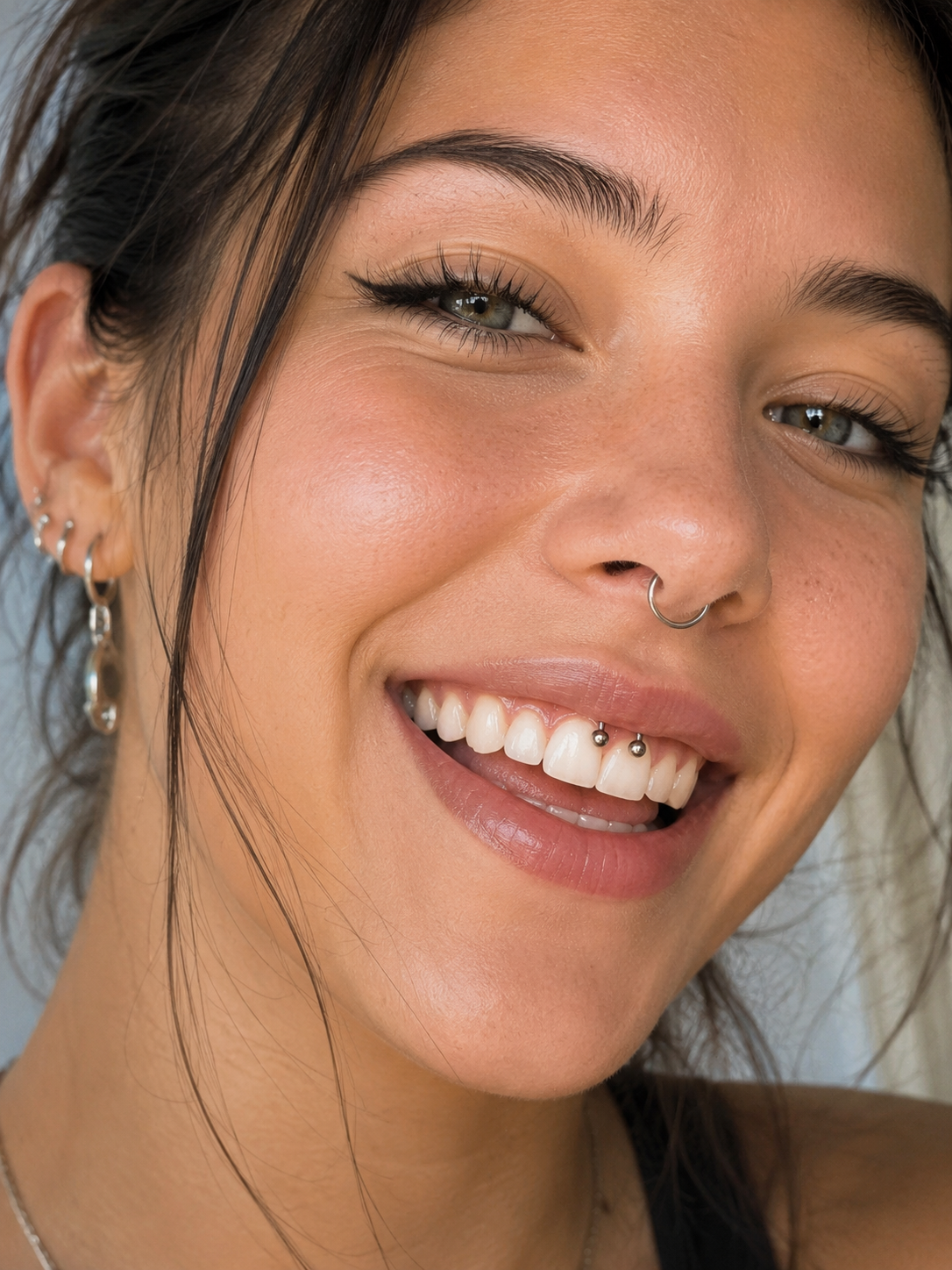 Smiley piercings in verschillende stijlen en maten