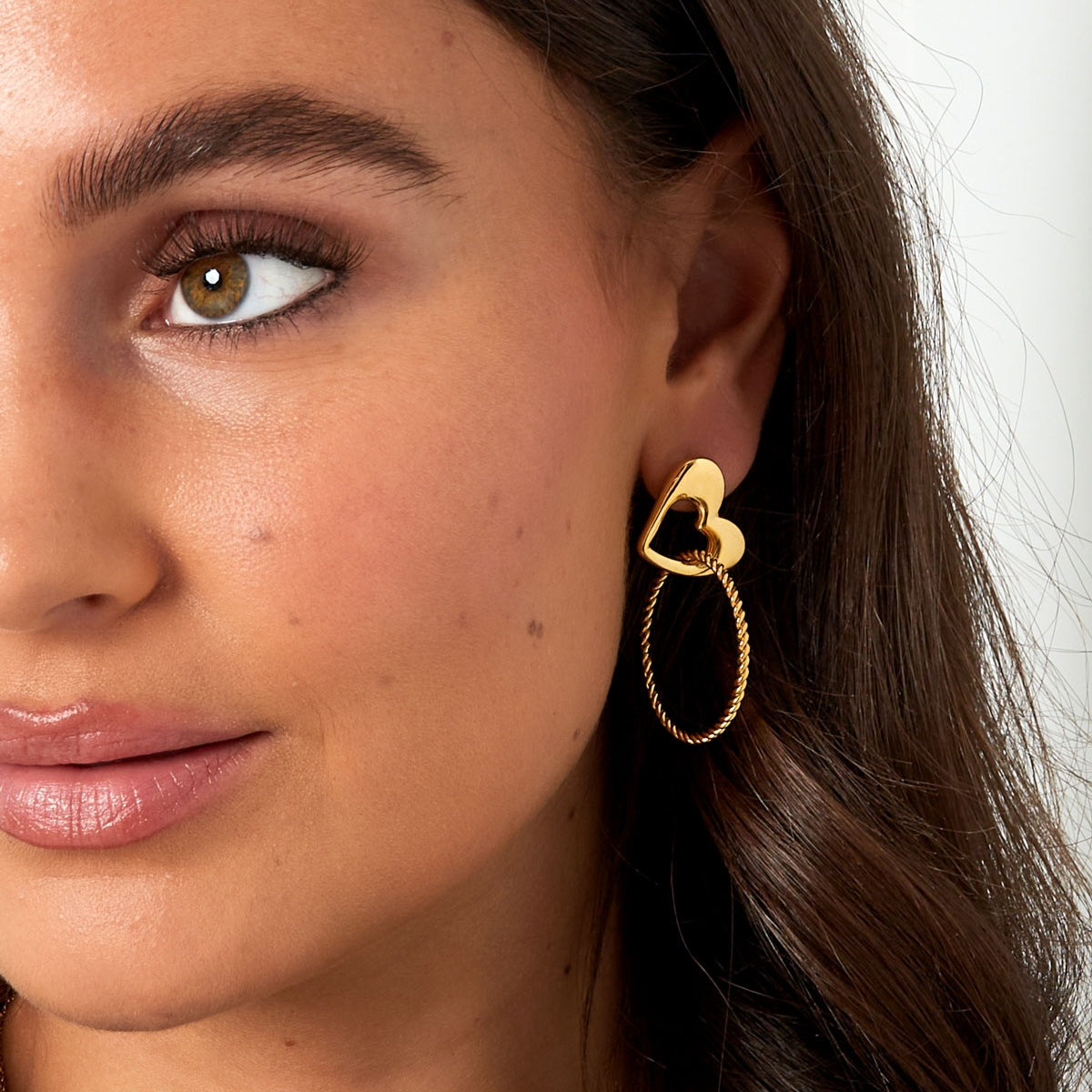 Pendientes de aro con forma de corazón