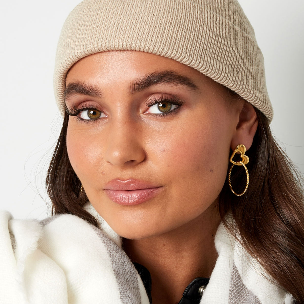 Pendientes de aro con forma de corazón