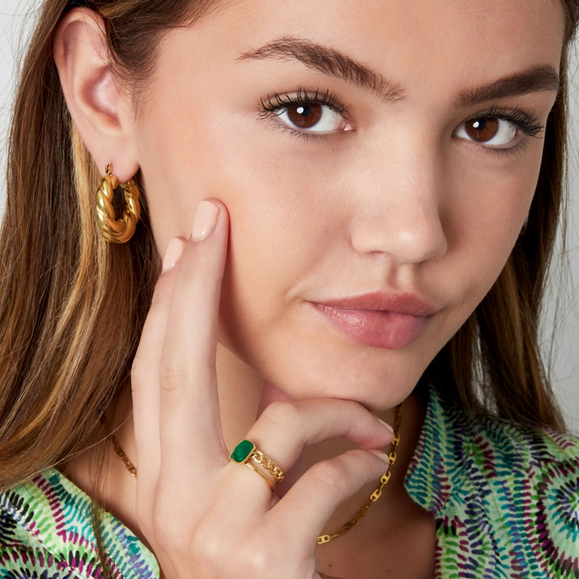 Anillo Cadena Doble con Piedra Verde - Talla Única