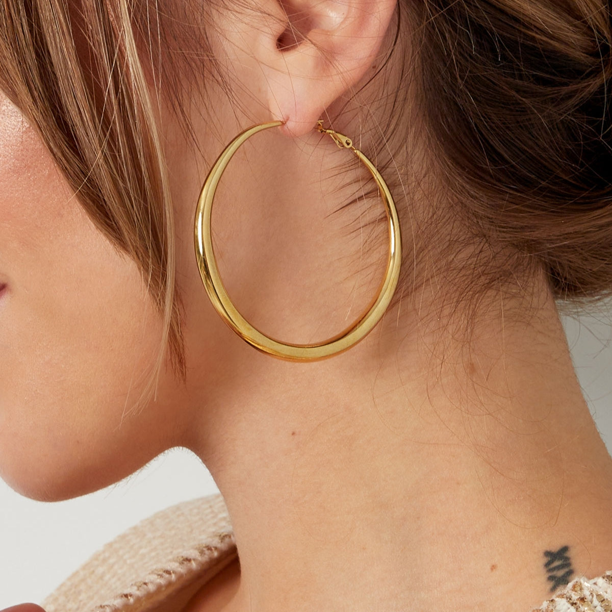 Pendientes de aro clásicos dorados - Acero inoxidable