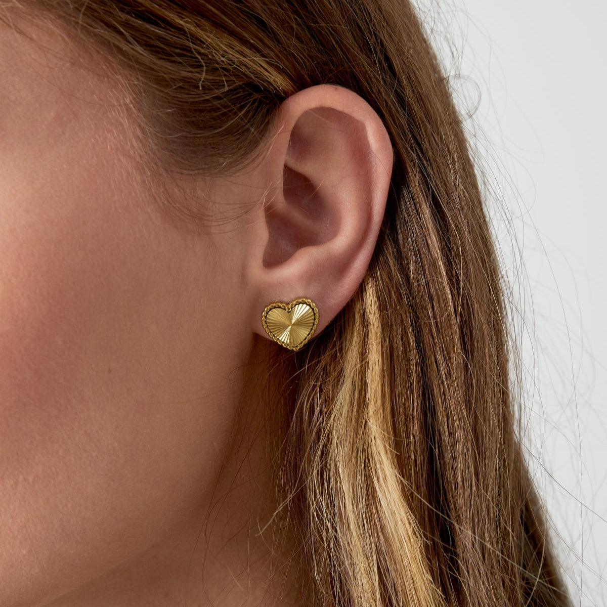 Pendientes Corazón Rayas Dorado - Acero Inoxidable