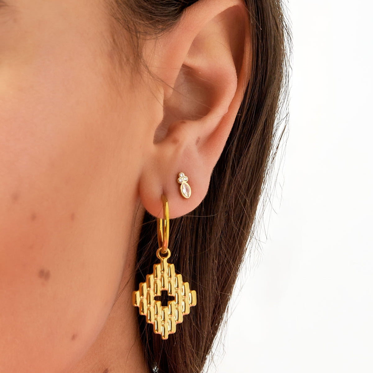 Pendientes de estilo vintage color dorado