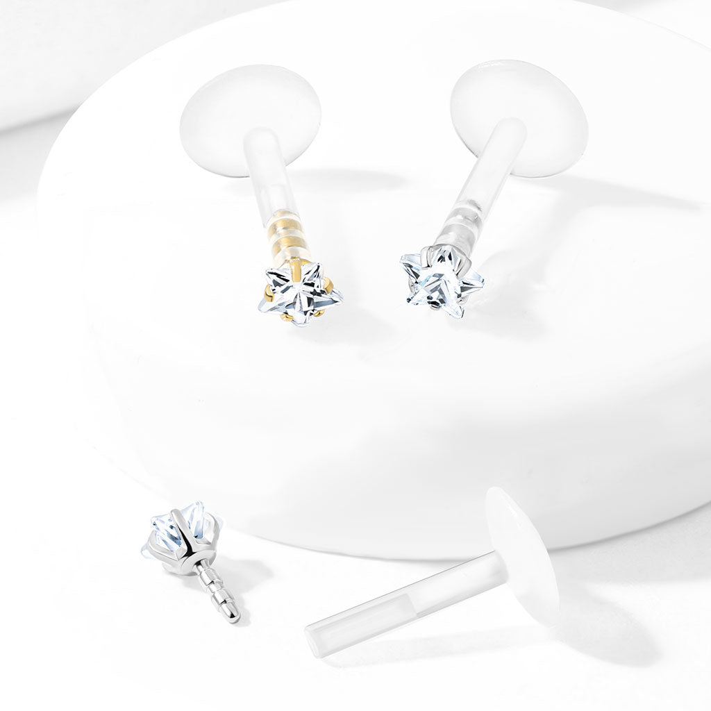 Zilverkleurige sterlabret op BioFlex staaf – voor oorpiercings. Collectiefoto.