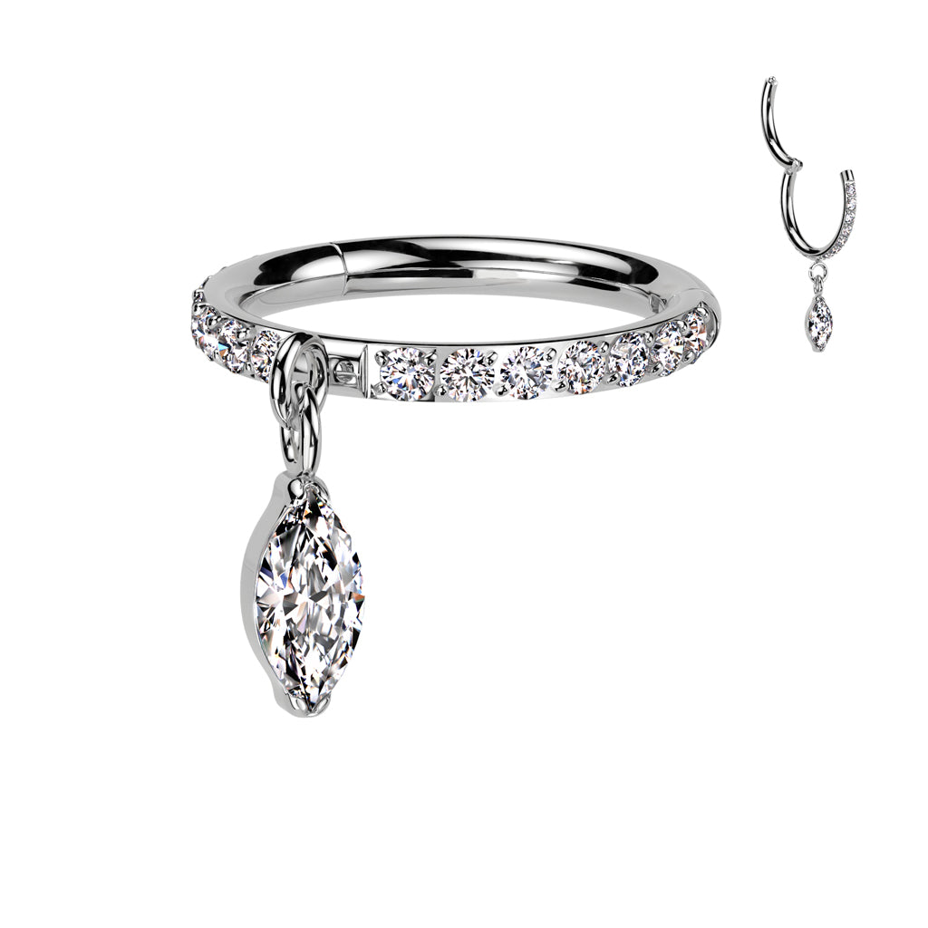 Anillo de clic con circonita y dije