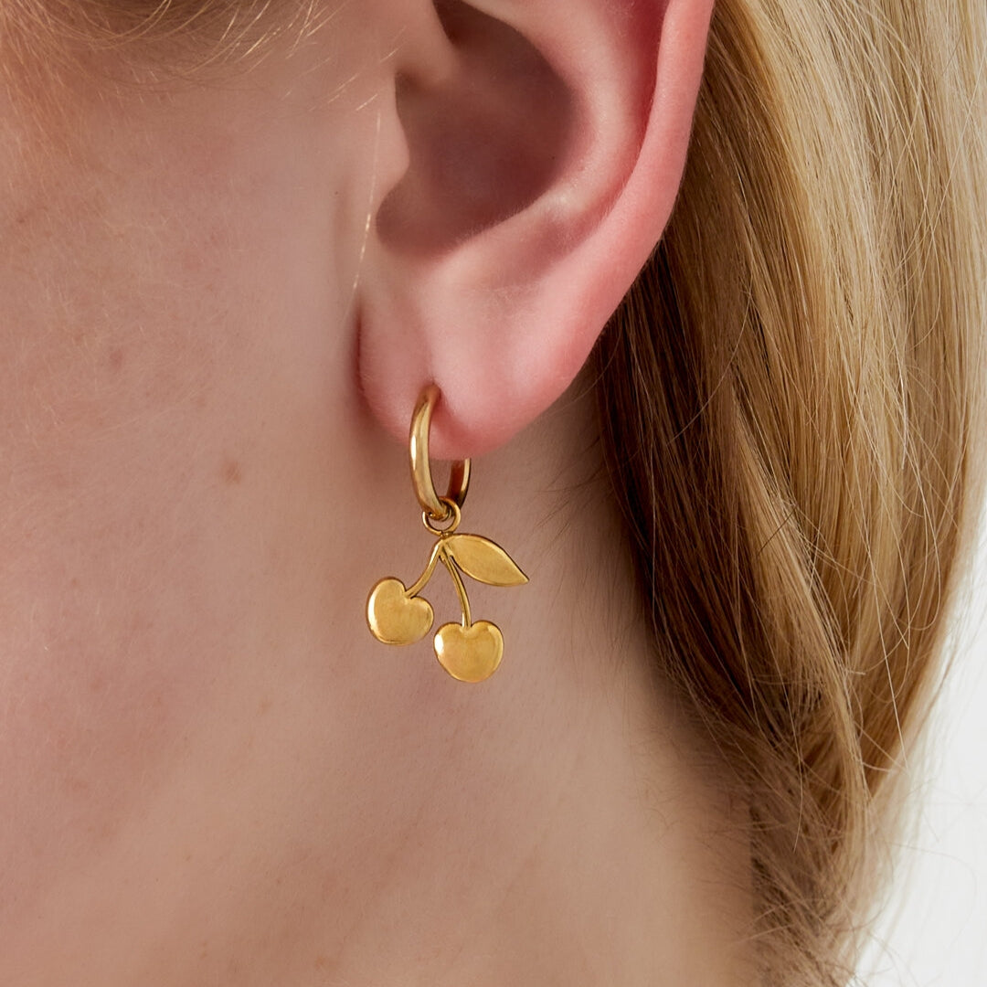 Pendientes fucsia con corazón brillante