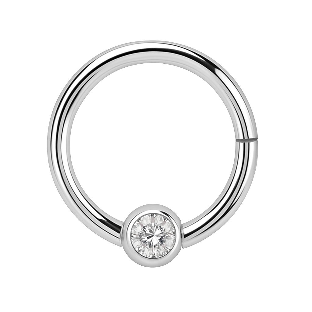 Anillo Z Click con circonitas pequeñas color plata - Acero quirúrgico