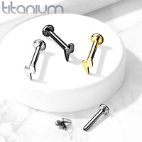 Goudkleurige labret geschikt voor een curated ear met bliksem design van titanium – stoer en uniek